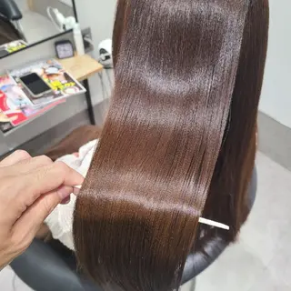 ロング GO TODAYシェアサロン岡山店所属・🎗️髪質改善・美髪 艶髪🥇小西邦生のヘアスタイル