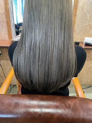 ロング カラー さの あやねのヘアスタイル