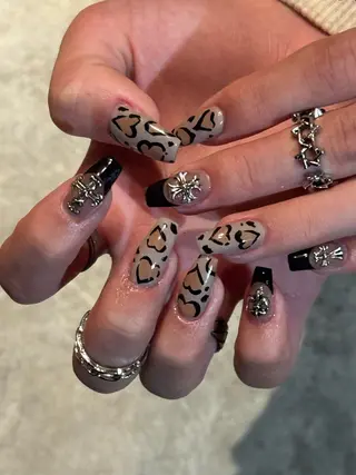 ネイル BRAIDZY HOUSE.hair studio所属・吉野 はるかのネイルデザイン