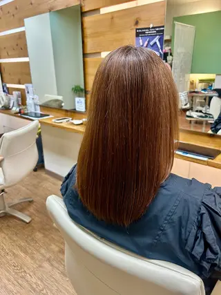 セミロング 神谷 千明のヘアスタイル