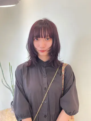 ミディアム riko/yew /顔まわりカットのヘアスタイル