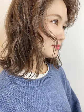 ミディアム カラー ma naのヘアスタイル