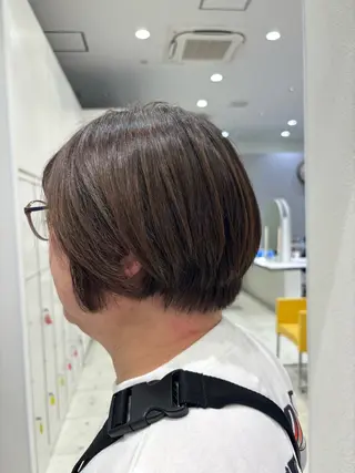 ショート カラー 🩶米澤 美月🩶のヘアスタイル