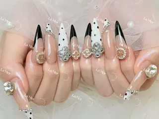 ネイル Merit メリット_のネイルデザイン