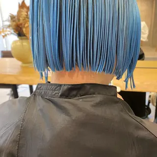 ショート カラー Yahiko ハイトーンのヘアスタイル