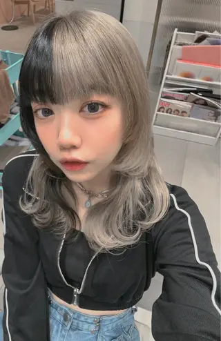 セミロング 🍁艶カラー／ レイヤー🍁和也のヘアスタイル