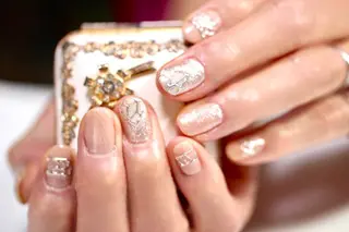 ネイル ママリンド　志村坂上店所属・しみ えんのネイルデザイン