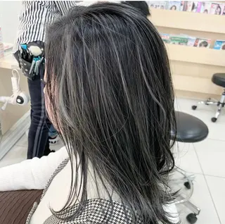 カラー 竹下 勝也のヘアスタイル