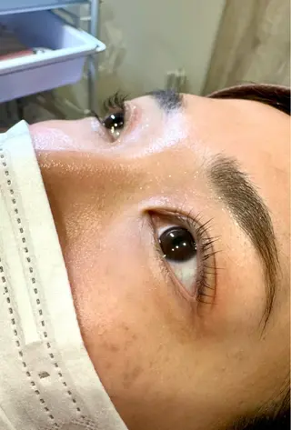 マツエク・マツパ eyenailist NANAのネイルデザイン