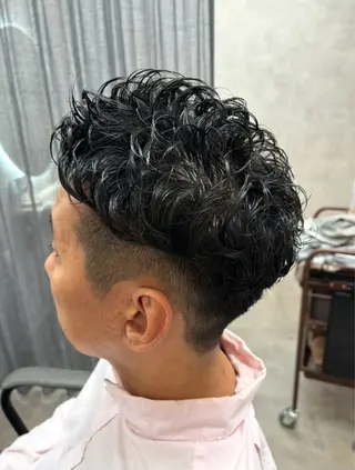 パーマ メンズ 遠山 瑠麻のヘアスタイル