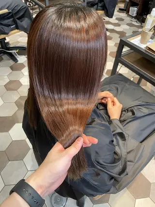 セミロング 髪質改善、縮毛矯正 酸性縮毛矯正のヘアスタイル