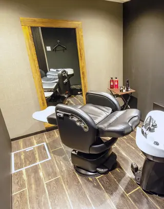 柿本拓【全席完全個室 ログネオン】のヘアスタイル