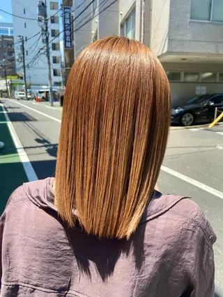 ミディアム natsumi / N°ariaのヘアスタイル