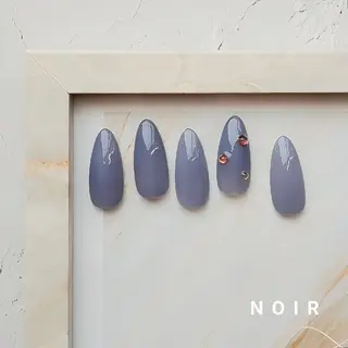 ネイル NOIR所属・NOIR 長谷川のネイルデザイン