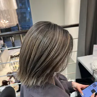 カラー 李 文のヘアスタイル