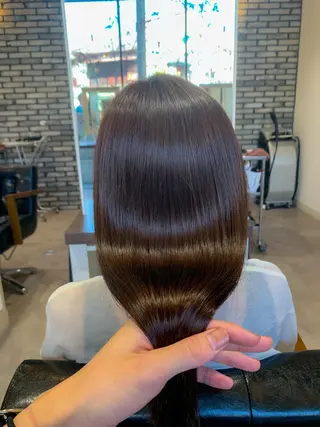 ロング Uni.所属・地毛風ストレート/ 髪質改善/榎本流行のヘアスタイル