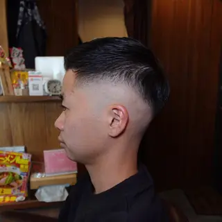 ショート メンズ Richromatic所属・M Jのヘアスタイル