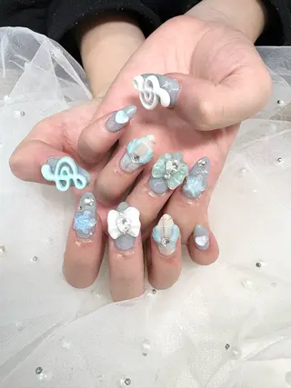 ネイル Nailsalon mui.所属・中家 亜紗子のネイルデザイン