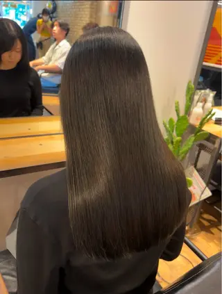 ロング カラー feery所属・千葉 ほのかのヘアスタイル