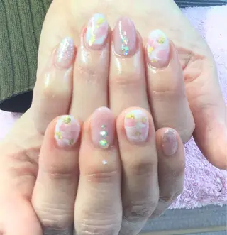 ネイル e.nail所属・和賀井 恵理のネイルデザイン