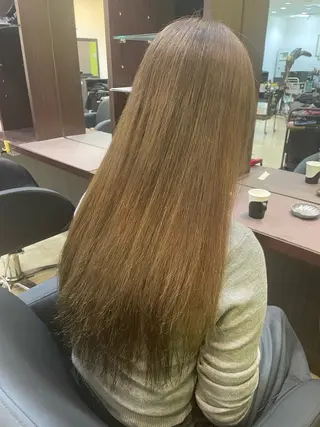 ロング 奥野碧🌈艶髪 /ダメージレスカラーのヘアスタイル