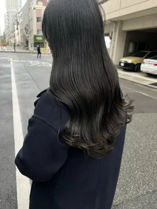 ロング 新貝楓🌀 透明感カラーのヘアスタイル