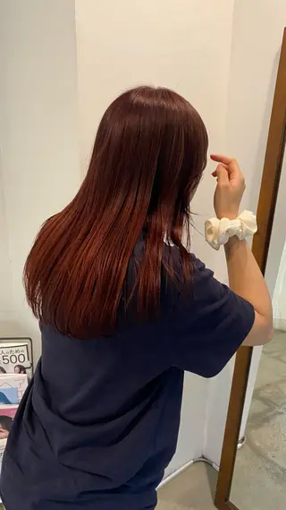 セミロング ササキ モモカのヘアスタイル