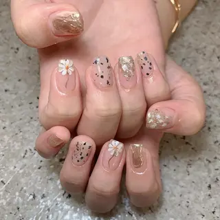 ネイル nailsalon maluriのネイルデザイン