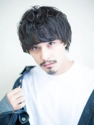 メンズ ハイライト&曲がる 縮毛矯正特化 玉置のヘアスタイル