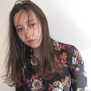 セミロング カラー 隠れ家美容室 RAW TOKYO 【公式】のヘアスタイル