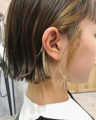 ショート カラー 細川 夕利亜のヘアスタイル