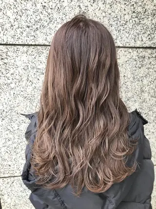 セミロング カラー 平尾 拓也のヘアスタイル