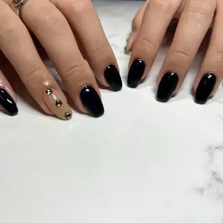 ネイル neroli スタッフのネイルデザイン