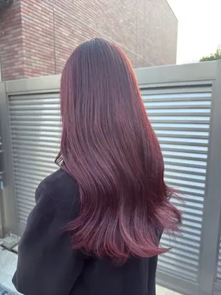ロング ブリーチしない 暖色colorのヘアスタイル