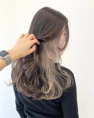 セミロング カラー ヘアアレンジ 🦄インナーカラー 🦄貫井彩花のヘアスタイル