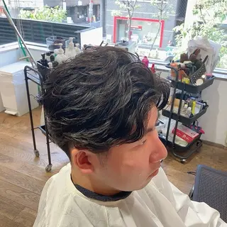 ショート パーマ メンズ TAYA 心斎橋所属・山本 聖真のヘアスタイル