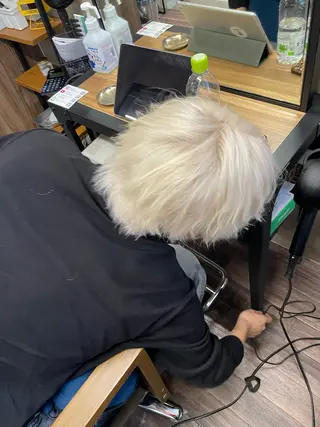 カラー メンズ Lull (シェアサロンReco VIProom)所属・Lull1人美容室 バレイヤージュのヘアスタイル