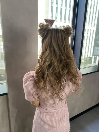 ロング ヘアアレンジ KISS SWAN所属・大天使 まいめろのヘアスタイル