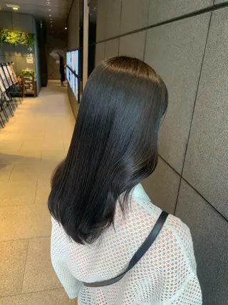 セミロング カラー SALOWIN    銀座RAY 2所属・yamashika honokaのヘアスタイル