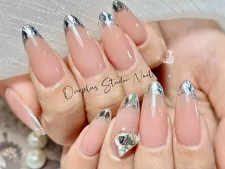 ネイル One plus StudioNailのネイルデザイン