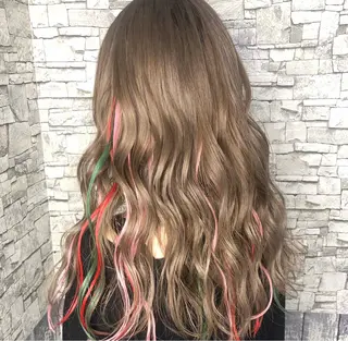 ロング L'wis所属・🪄🫧ハイトーン/ 乙津茜🐰L'wisのヘアスタイル