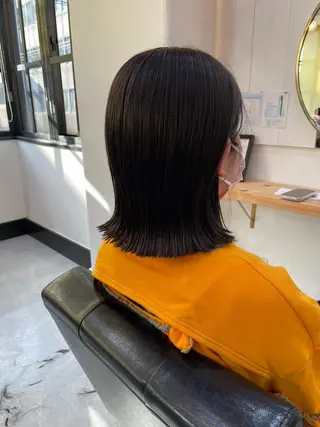 ミディアム 高梨 菜々のヘアスタイル