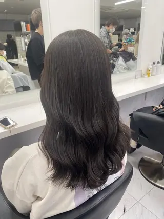 カラー 冬の透明感暗髪❄️ トレンドカラー❄️のヘアスタイル