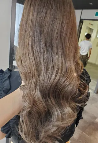 ロング 難波/白髪ぼかし/ KAORIのヘアスタイル