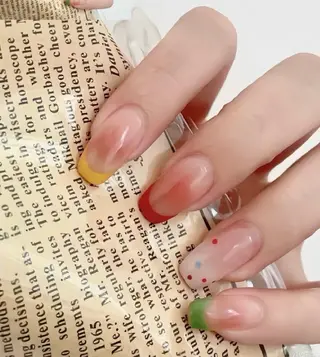 ネイル 高木 維麗絲のネイルデザイン