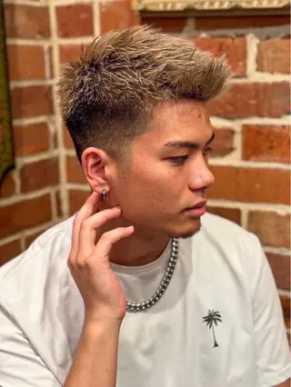 ショート 阿賀 佑季のヘアスタイル