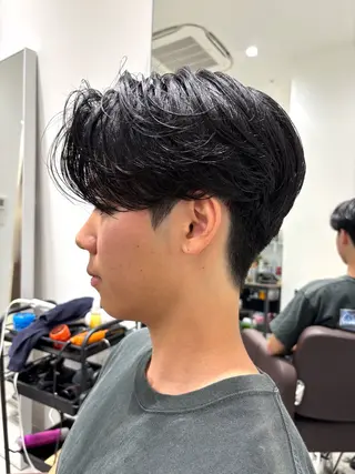 メンズ kalm所属・✵TAKUMI/ 横浜/センターパートのヘアスタイル