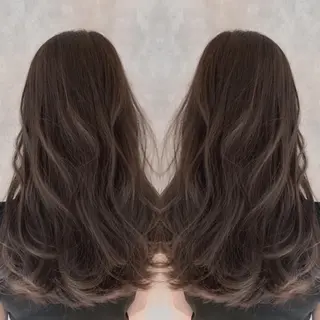 セミロング ANDO HIKARIのヘアスタイル