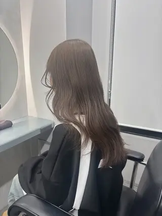 セミロング カラー ベージュ/グレージュ 🧸あやか/表参道のヘアスタイル