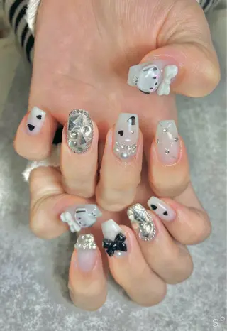 ネイル Liennail 持込デザインやり放題のネイルデザイン